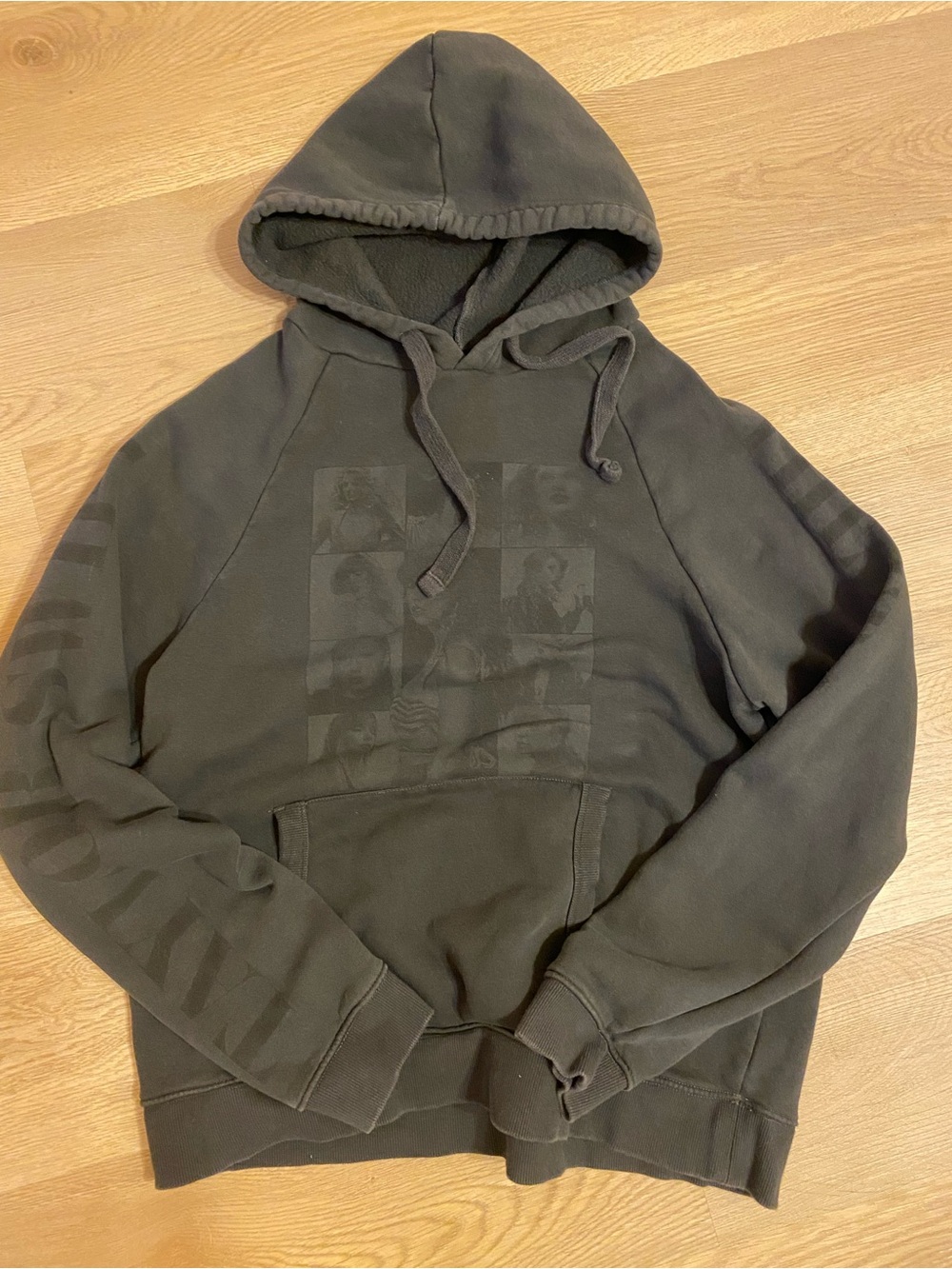 Taylor Swift Eras Tour Dark Grey Hoodie Sweatshirt Medium